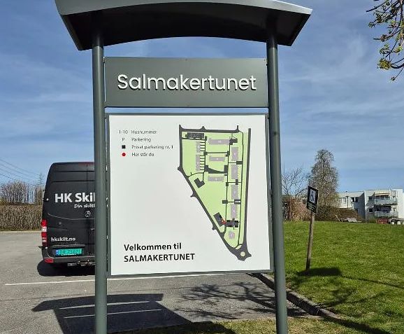 Fasadeskilt som gir bedriften et tydelig ansikt utad